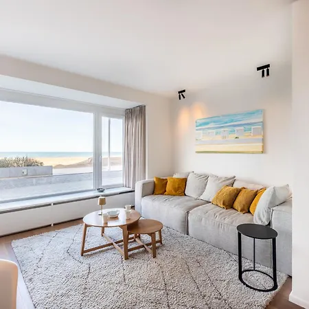 아파트 On Zeedijk With Stunning Sea Views