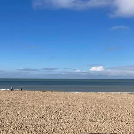 On Zeedijk With Stunning Sea Views